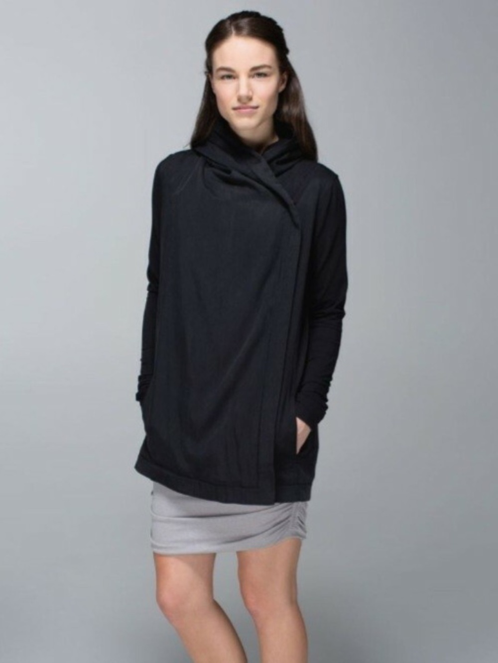 Lululemon Blissed Out Wrap- Black- Size 8